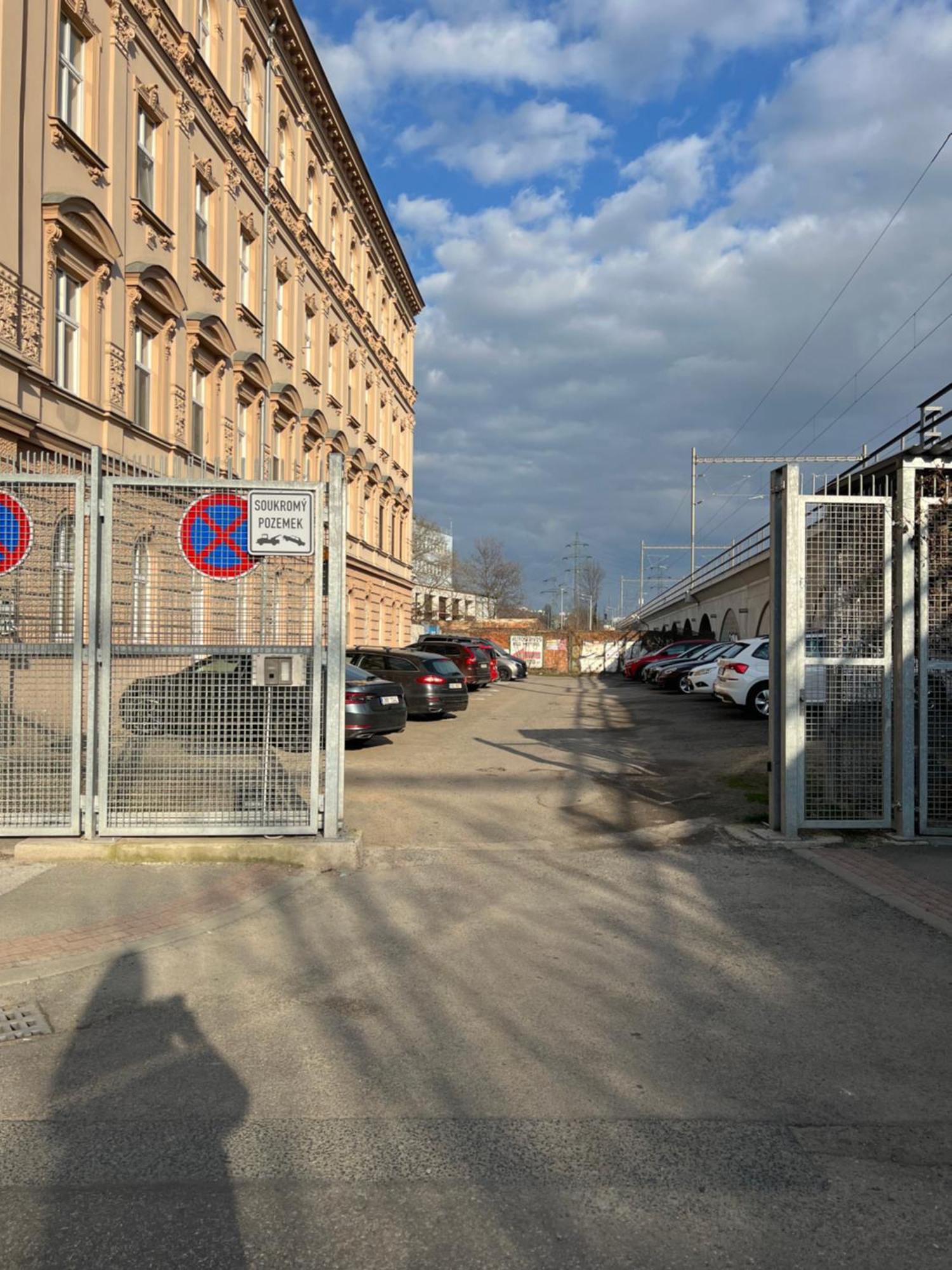 Apartment Plus Parking Brno Eksteriør bilde